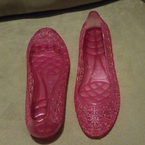 Shoes - Picture 2 of 5